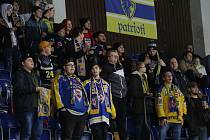 Fanoušci v hledišti během zápasu ústeckých hokejistů, archivní foto