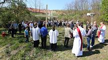 Představitelé církve v Ústí nad Labem odpoledne vystoupili na Mariánskou skálu.