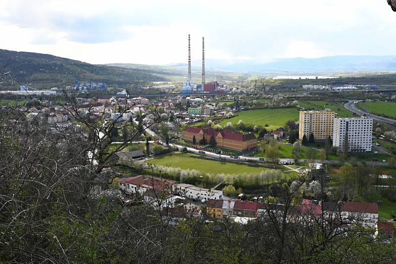 Z každého kopce je vidět daleko aneb Z Trmic do Hostovic.