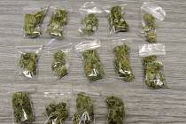 Policie zajistila sáčky s marihuanou