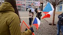 Demonstrace proti vládním protiepidemickým opatřením v centru Ústí nad Labem