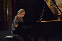 ELIZAVETA KLIUCHEREVA, mladá klavíristka z Moskvy a loňská vítězka, vystoupí na zahájení 48. ročníku Virtuosi.