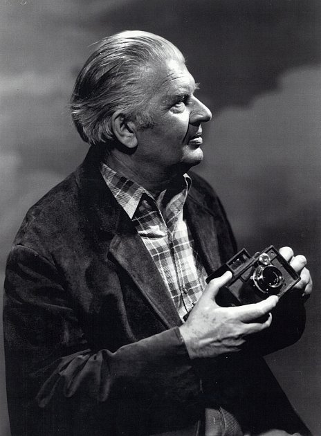 Karel Gottstein byl patrně jedním z nejoriginálnějších fotografů Ústecka. Muzeum v Ústí nad Labem připravuje výstavu jeho svépomocí vyrobených fotoaparátů a širokoúhlých snímků, jaké ve své době a i dnes neměly a nemají obdoby. Černobílé fotografie jsou j