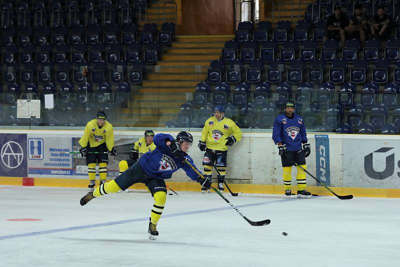 HC Slovan Ústí nad Labem, letní příprava 2022, první trénink na ledě