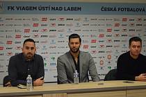 Vedení FK Viagem Ústí nad Labem. Zleva sportovní manažer Lukáš Zoubele, místopředseda Martin Prokeš a předseda Přemysl Kubáň