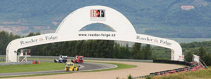 Czech Truck Prix, neboli Mistrovství Evropy tahačů.