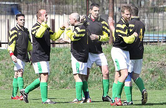 Fotbalisté Malečova (zeleno-bílí) zvítězili na půdě Božtěšic 3:2.