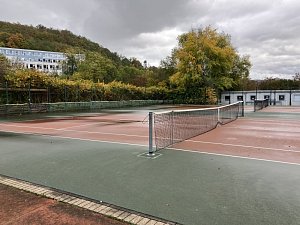 Ústečtí tenisté by se mohli jednou dočkat nové haly. Stát má na stávajících betonových kurtech s povrchem US Open, které jsou součástí areálu Tenisového klubu Ústí nad Labem.