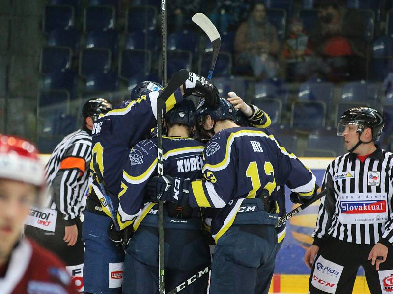 Fotoreport ze zápasu HC Slovan ÚnL vs. HC Frýdek-Místek 25.11. ´17, hokejisté Ústí