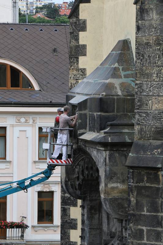 Oprava fresky na kostele Nanebevzetí Panny Marie v Ústí nad Labem