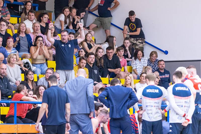 Sluneta Ústí nad Labem vs. Basket Brno.