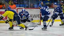 Ústečtí hokejisté (žlutí) prohráli na ledě Kladna i druhý zápas.