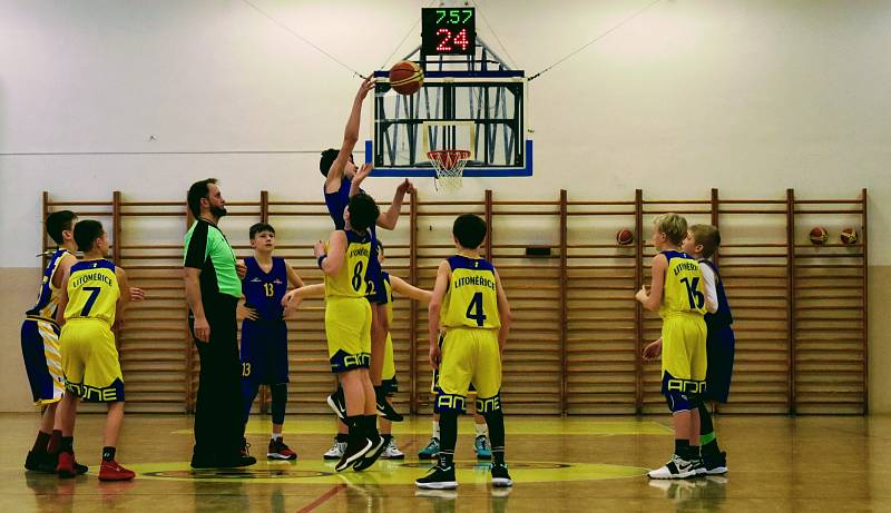 Basketbalisté Slunety Ústí n. L. v kategorii U13 vyhráli oba sobotní zápasy v Litoměřicích.