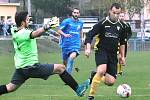 Fotbalisté Mojžíře B (v modrém) doma přehráli Petrovice-Tisou jednoznačně 4:1.