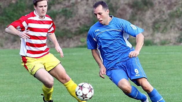 Fotbalisté Brné (vlevo Večeřa) zakončili podzim na 8. příčce 1.A třídy.