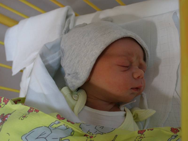 Lukáš Kučera se narodil  v ústecké porodnici 28. 2. 2017 (13.40) Andree Ullmannové.  Měřil 48 cm, vážil 3,15 kg.