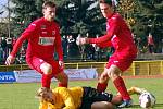 Ústečtí fotbalisté (červení) remizovali v Sokolově 1:1.