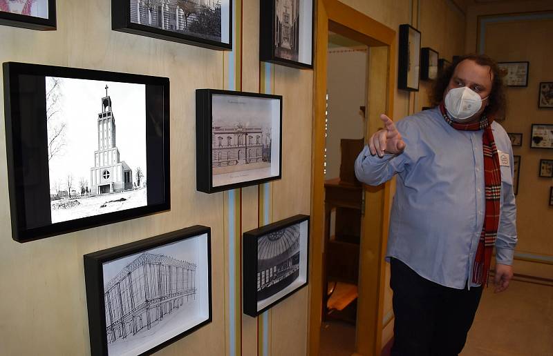 Po dlouhých letech příprav ve středu 17. listopadu otevřelo muzeum v Ústí nad Labem stálou expozici k dějinám německy mluvících obyvatel českých zemí s názvem Naši Němci.