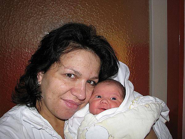 Věra Mlejnková, porodila v ústecké porodnici dne 17. 11. 2010 (22.03) syna Tomáše (50 cm, 3,37 kg).