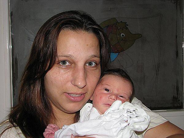 Petra Zemanová, porodila v ústecké porodnici dne 11. 11. 2010 (14.34) dceru Terezku (49 cm, 3 kg).
