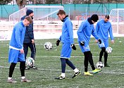 Fotbalisté FK Ústí nad Labem absolvovali ve středu první trénink roku 2021 na umělé trávě městského stadionu.