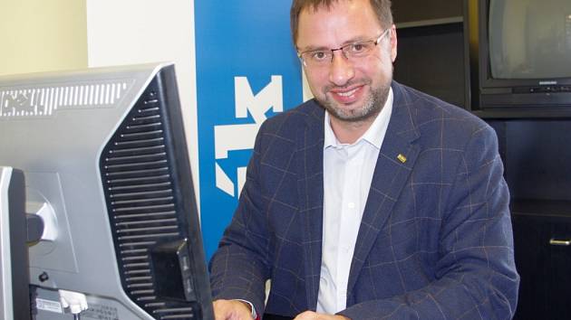 Michal Kučera (TOP 09) při online rozhovoru v redakci Deníku.