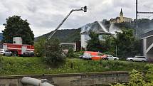 Požár bývalého autobazaru v Ústí nad Labem