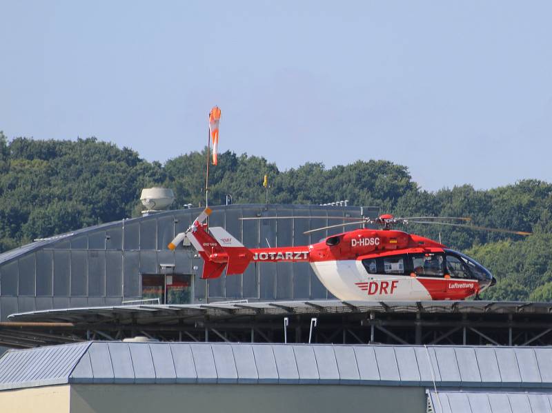 Vrtulník německé záchranky přistál v Ústí.