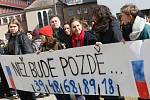 Studenti v Ústí stávkovali za ústavní hodnoty.