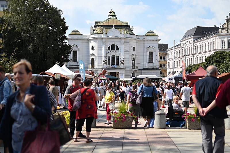 Slavnosti vína a burčáku na Lidickém náměstí v Ústí nad Labem