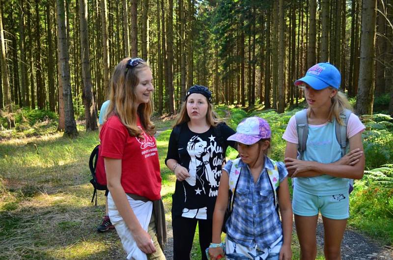 Nejen zpěvem žijí členové Ústeckého dětského sboru, jak dokazují snímky z loňského letního soustředění.