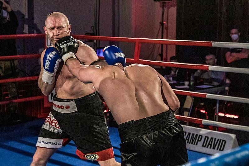 Lukáš Konečný vs Pavel Albrecht, druhý návrat Konečného do ringu během Save Boxing 2021 na ústecké Větruši.