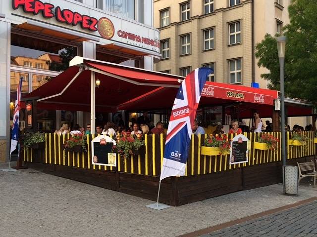 Restaurace Pepe Lopez vaří mexická jídla a sídlí přímo na Mírovém náměstí.