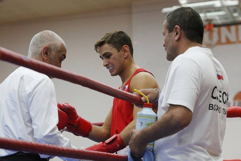 Zápas do 64 kg AGATELJAN Erik CZE a POLSKI Mateusz PL, vyhrál Polák.