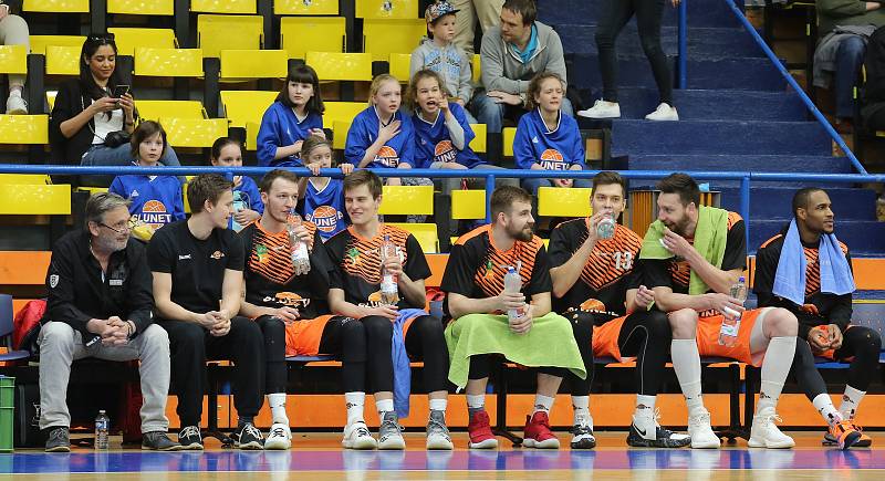 Basketbalový zápas Ústí a Svitavy, nadstavbová část A1 2018/2019