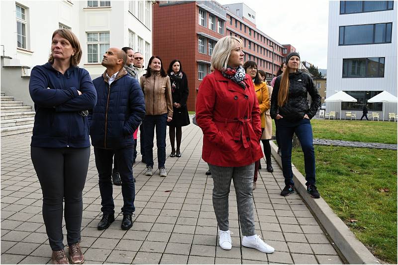 V roce 2006 převzala ústecká univerzita symbolický klíč od areálu bývalé nemocnice, a od té doby zde začaly vyrůstat nové budovy jako houby po dešti. Podívejte se, jak to tam vypadá dnes.