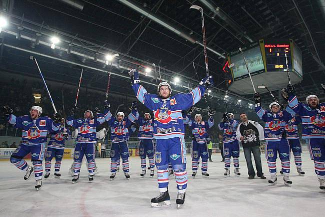 Ústečtí lvi zápas bohužel prohráli, vítězem Play off se stali hokejisté z Chomutova.