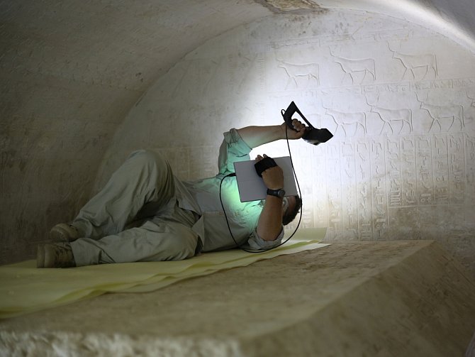 Geoinformatik Vladimír Brůna pomáhá archeologům v Egyptě.