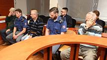 V úterý proběhlo u Krajského soudu v Ústí nad Labem další jednání v kauze čtyř důchodců, kteří unesli ženu a chtěli milion.