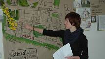 Studenti vytvořili ručně kreslenou mapu Předlic, o kterých si myslí, že jsou předlohou pro Stínadla.