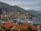 Monako: Luxusní městský stát.