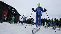 Děti z lyžařského oddílu na Adolfově.