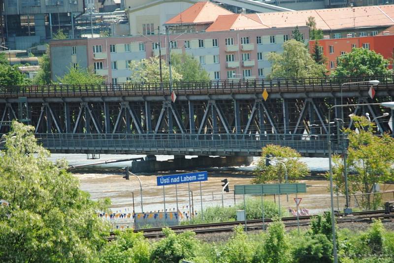 Voda v Ústí nad Labem, středa 5. června 2013.