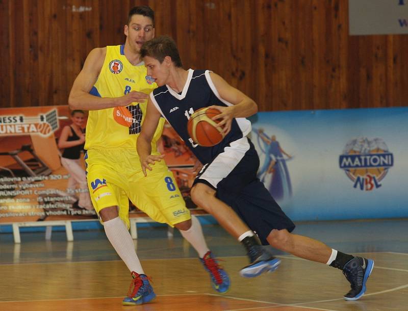 Basketbalisté Ústí podlehli v generálce na ligu Děčínu 79:83.