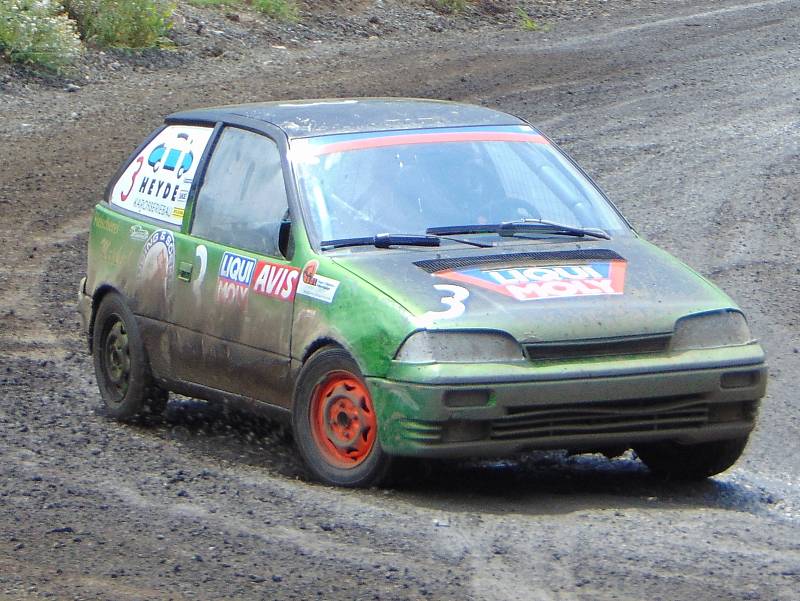 Čtvrým dílem pokračoval v sobotu sedmidílný autocrossový seriál Autopoint Cup na dráze v Chabařovicích.