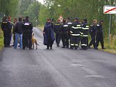 Po pohřešovaném houbaři pátrají desítky policistů, hasičů a dobrovolníků.