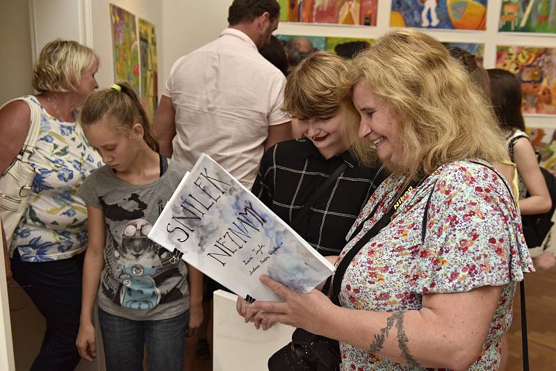 Výtvarný obor ZUŠ Evy Randové se chlubí v muzeu v Ústí