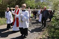 Představitelé církve v Ústí nad Labem odpoledne vystoupili na Mariánskou skálu.