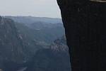 Preikestolen v Norsku je skalní terasa, která se tyčí 600 metrů přímo nad Lysefjordem a skála odtud padá až k úrovni mořské  hladiny. Snímek poslala Helena Liscová z Lázní Mšené