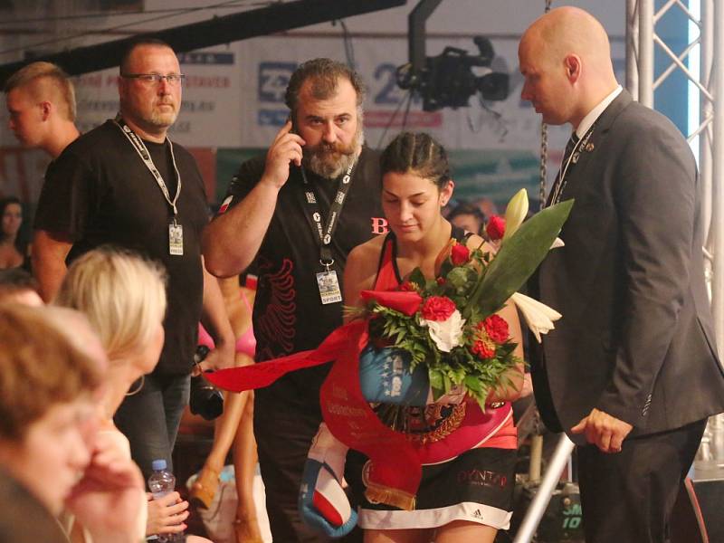 Lucie Sedláčková sice v souboji s Gruzínkou Sopio Putkaradze zvítězila, mezi provazy se však zdržela jen něco málo přes půl minuty. 